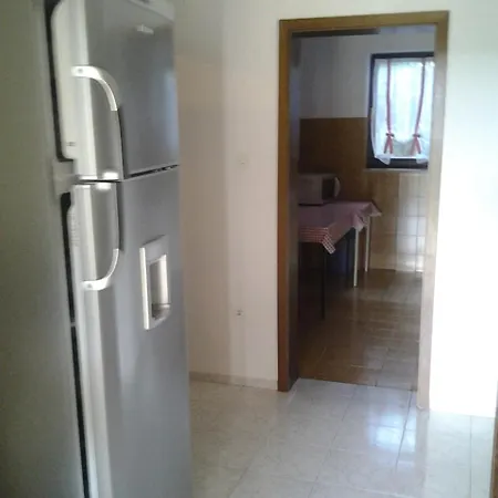 In With Seaview, Terrace, Air Condition, Wifi アパート マリ・ロシニュ