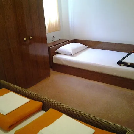 In With Seaview, Terrace, Air Condition, Wifi アパート