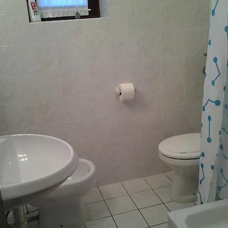 In With Seaview, Terrace, Air Condition, Wifi マリ・ロシニュ